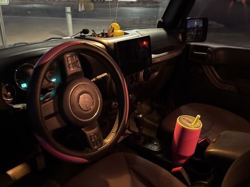 Used 2013 Jeep Wrangler Unlimited Sport image 5