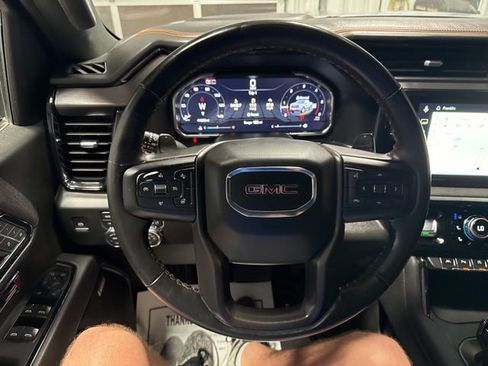 Used 2025 GMC Sierra 1500 AT4 w/ AT4 Premium Package AWD/4WD image 14