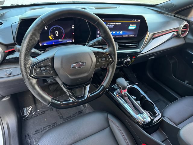 Used 2025 Chevrolet Trax RS w/ Driver Confidence Package FWD image 11