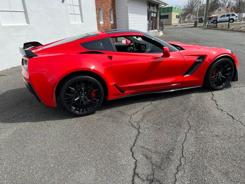 Used 2015 Chevrolet Corvette Z06 w/ 3LZ Preferred Equipment Group image 21