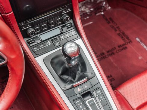 Used 2018 Porsche 718 Boxster S RWD image 28