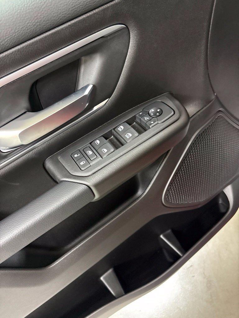 New 2027 RAM 1500 4x4 Crew Cab image 18