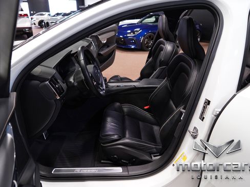 Used 2019 Volvo V90 T5 R-Design image 26