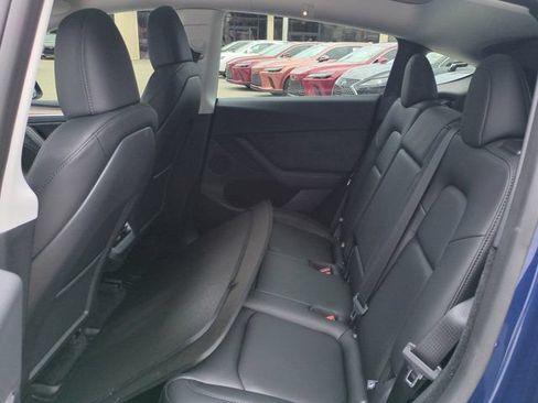 Used 2025 Tesla Model Y Long Range RWD image 12