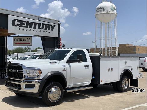 Used 2022 RAM 5500 Tradesman AWD/4WD image 1