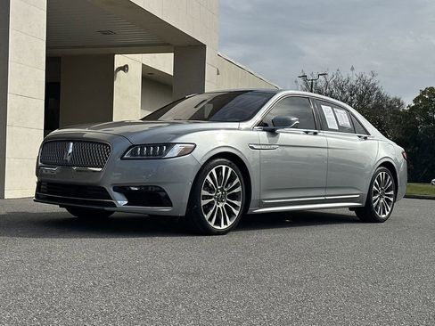 Used 2020 Lincoln Continental Reserve w/ Luxury Package image 2
