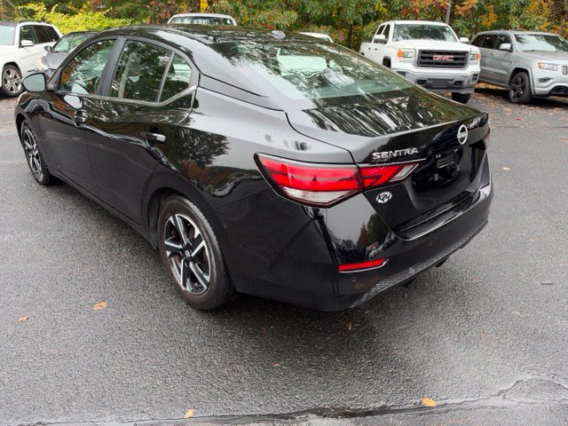 Used 2024 Nissan Sentra SV FWD image 3