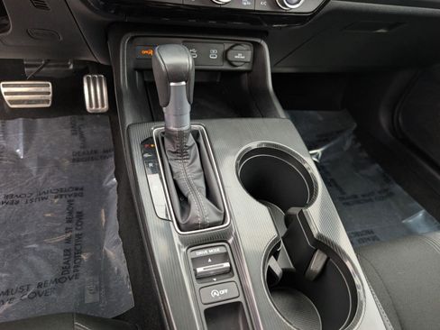 Used 2025 Honda Civic Sport image 18