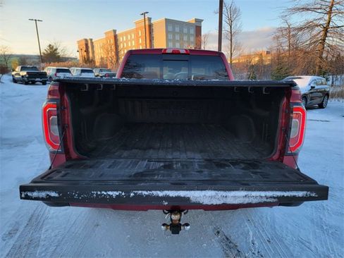 Used 2018 GMC Sierra 1500 Denali w/ Denali Ultimate Package image 38