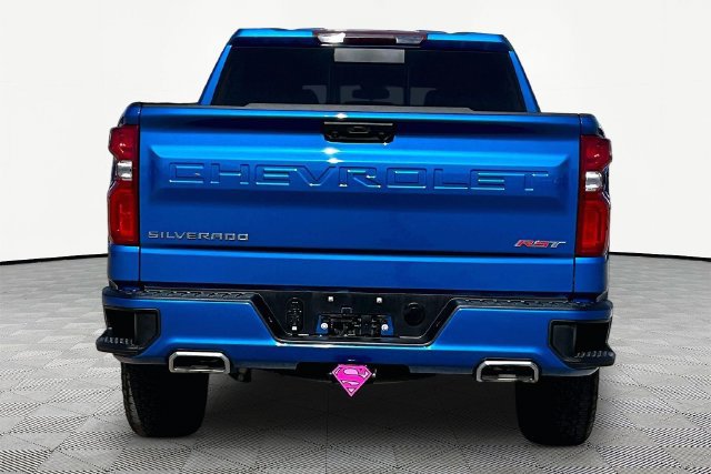 Used 2024 Chevrolet Silverado 1500 RST w/ Convenience Package II AWD/4WD image 4