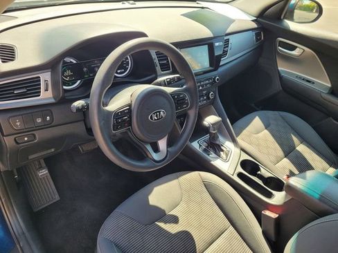 Used 2019 Kia Niro LX image 7