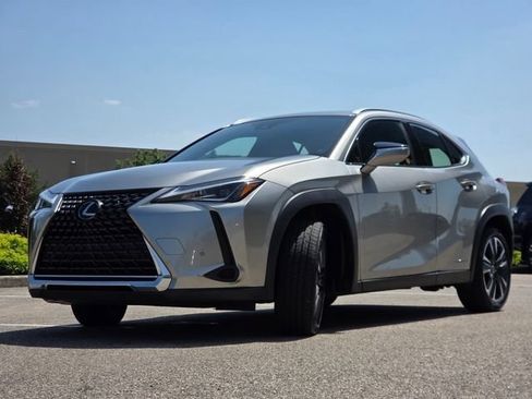 Used 2021 Lexus UX 250h w/ Accessory Package (Z1) AWD/4WD image 22