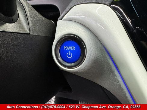 Used 2017 Chevrolet Bolt Premier w/ Driver Confidence II Package image 18