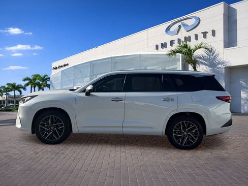 Used 2025 Lexus TX 350 FWD w/ Technology Package image 4