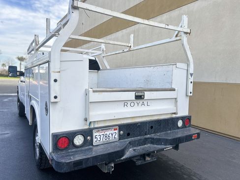 Used 2019 Chevrolet Silverado 2500 W/T w/ WT Convenience Package image 9