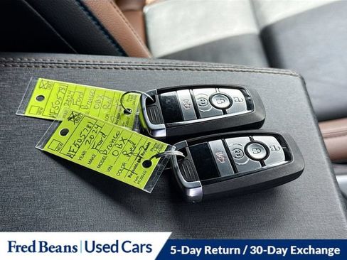 Used 2024 Ford Bronco Outer Banks AWD/4WD image 41