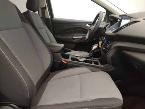 Used 2018 Ford Escape SE w/ SE Sync 3 Package FWD image 21