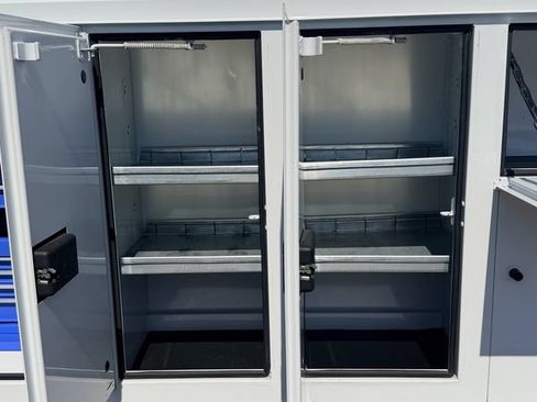 Used 2023 Ford E-450 and Econoline 450 Super Duty w/ Power Windows & Locks Group RWD image 31