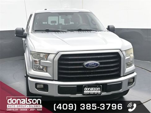 Used 2015 Ford F150 XLT w/ Equipment Group 302A Luxury image 3