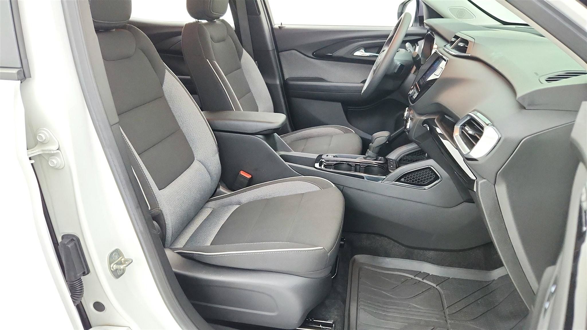 Used 2023 Chevrolet TrailBlazer LT w/ Convenience Package FWD image 19