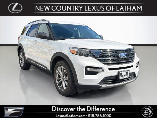 Used 2022 Ford Explorer XLT w/ Equipment Group 202A AWD/4WD image 1