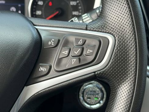 Used 2022 Chevrolet Equinox LS w/ LS Convenience Package FWD image 12