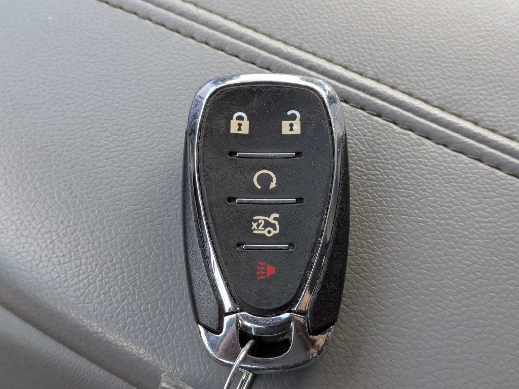 Used 2025 Chevrolet Malibu LT FWD image 28