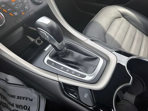 Used 2014 Ford Fusion SE w/ Equipment Group 502A FWD image 21