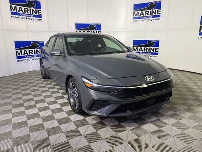 Used 2025 Hyundai Elantra SEL