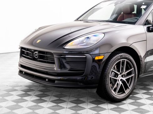 New 2026 Porsche Macan image 33