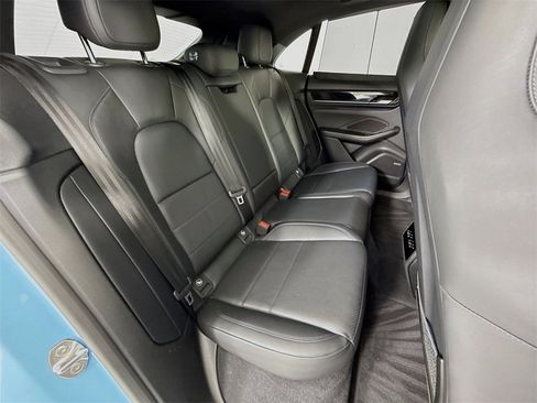 Used 2024 Porsche Macan 4 Electric image 28