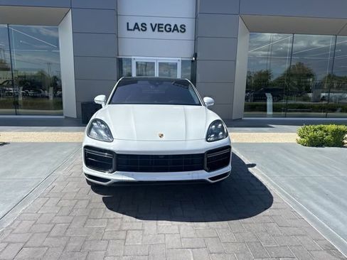 Used 2020 Porsche Cayenne Turbo AWD/4WD image 2