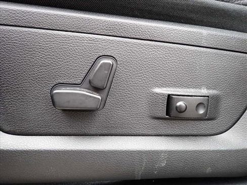 Used 2024 RAM 2500 Limited AWD/4WD image 14