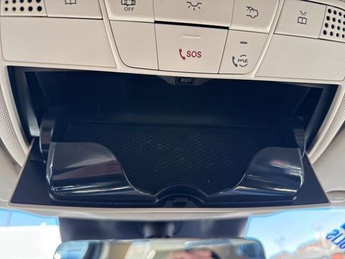 Used 2022 Mercedes-Benz GLC 300 4MATIC image 26