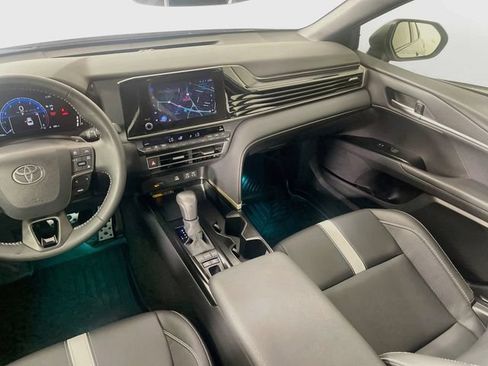 Used 2026 Toyota Camry SE FWD image 23