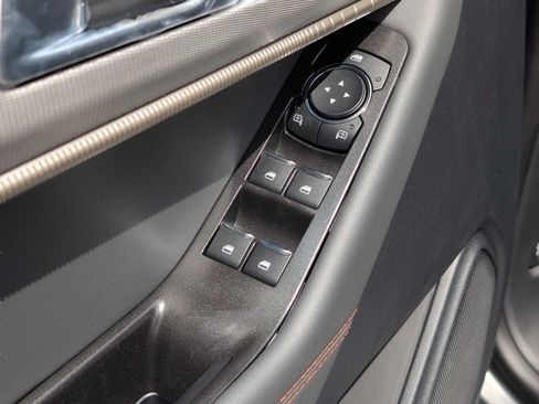 New 2026 Ford Explorer Active RWD image 21