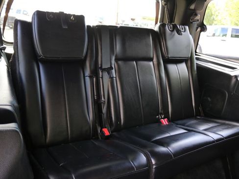 Used 2017 Ford Expedition Limited w/ Equipment Group 301A RWD image 22