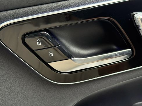 New 2025 Mercedes-Benz GLC 300 4MATIC image 24