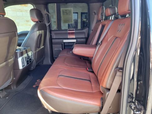 Used 2018 Ford F150 King Ranch image 24