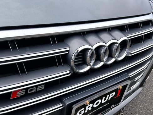 Used 2018 Audi SQ5 Premium Plus w/ Navigation Package image 29