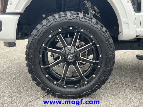 Used 2023 Ford F250 Lariat w/ Sport Appearance Package image 40