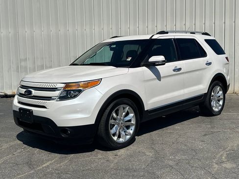 Used 2013 Ford Explorer Limited FWD image 2