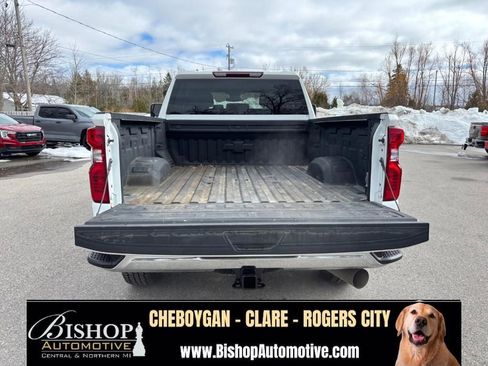 Used 2024 Chevrolet Silverado 2500 LT w/ Convenience Package AWD/4WD image 18