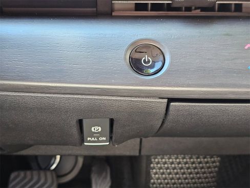 New 2025 Nissan Ariya AWD image 16