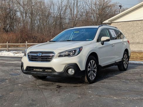 Used 2018 Subaru Outback 3.6R Touring image 1