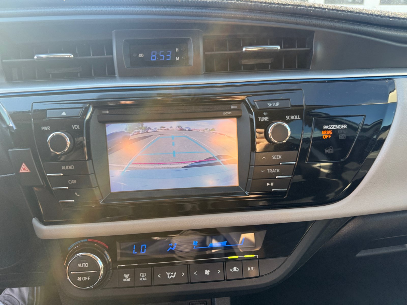Used 2016 Toyota Corolla L FWD image 23