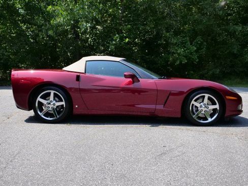 Used 2007 Chevrolet Corvette Convertible w/ Preferred Equipment Group RWD image 43
