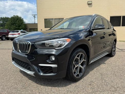 Used 2018 BMW X1 xDrive28i w/ Convenience Package AWD/4WD image 3
