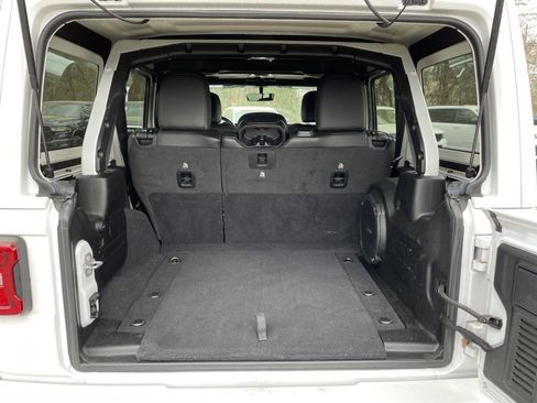 Certified 2021 Jeep Wrangler Unlimited Sahara image 40