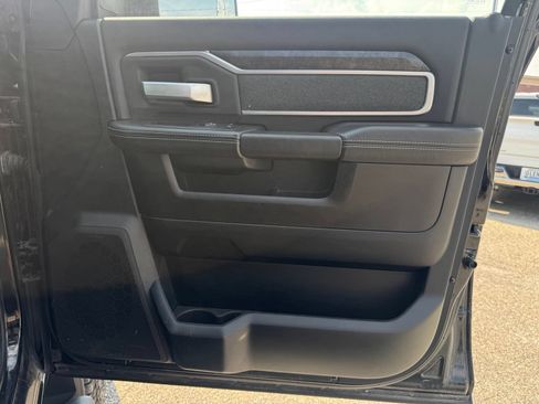 Used 2019 RAM 2500 Big Horn AWD/4WD image 30